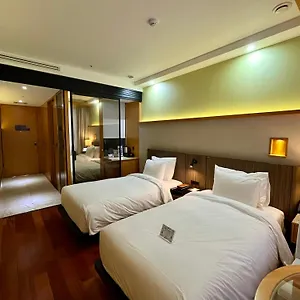 Baymond **** Busan