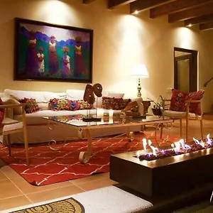 serendipity-boutique.guatemalaantiguahotels.com/
