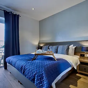 tritoni-boutique-hotel.qawrahotelsmalta.org/