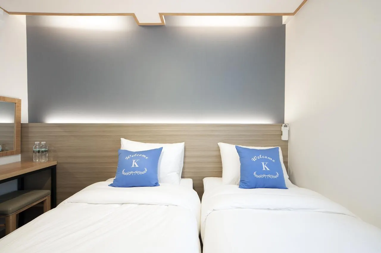 Mama Guesthouse Haeundae Busan 2*,